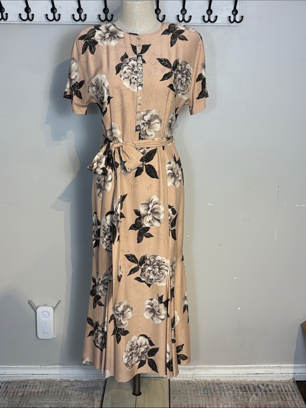 Burnt Peach Silk Floral Maxi Dress with Tie Waist Size 4 Dana Buchman